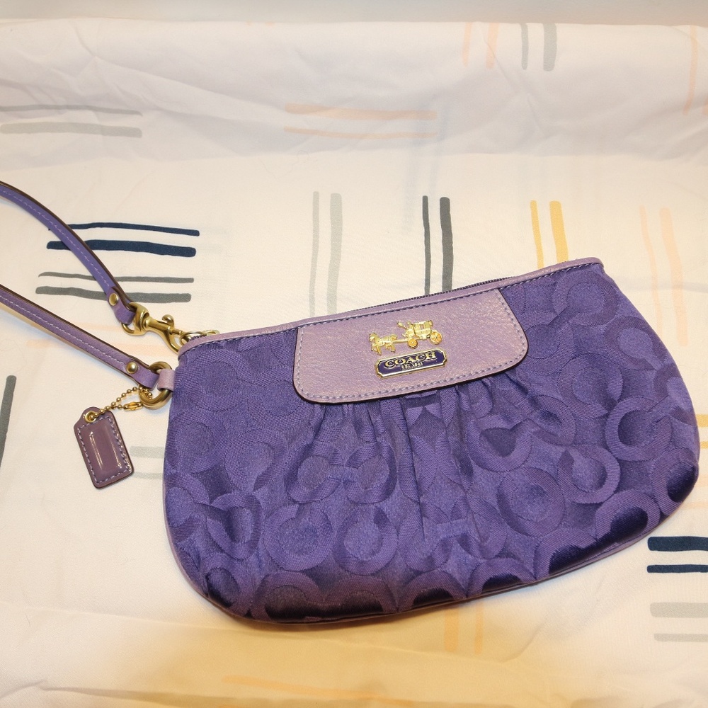 NWOT Coach Signature C Purple Pouch